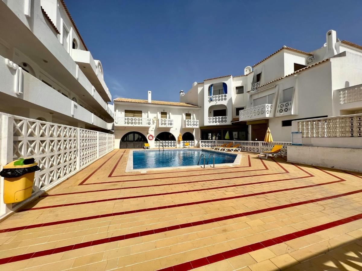 Albufeira Central 3 With Pool By Homing Exteriér fotografie
