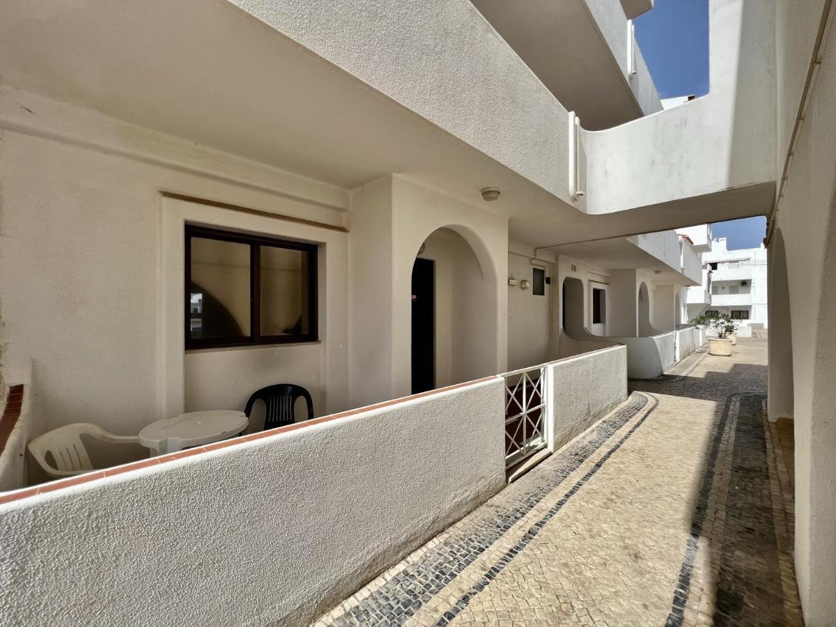 Albufeira Central 3 With Pool By Homing Exteriér fotografie